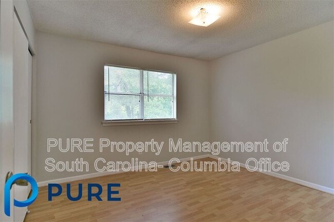 Building Photo - 144 Springwoods Lake Point