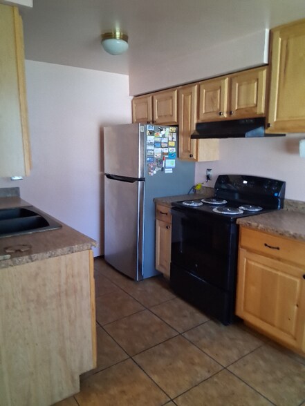 Building Photo - 1345 Beach Ave