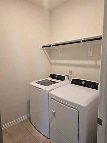 Building Photo - 817 Holbrook Rd