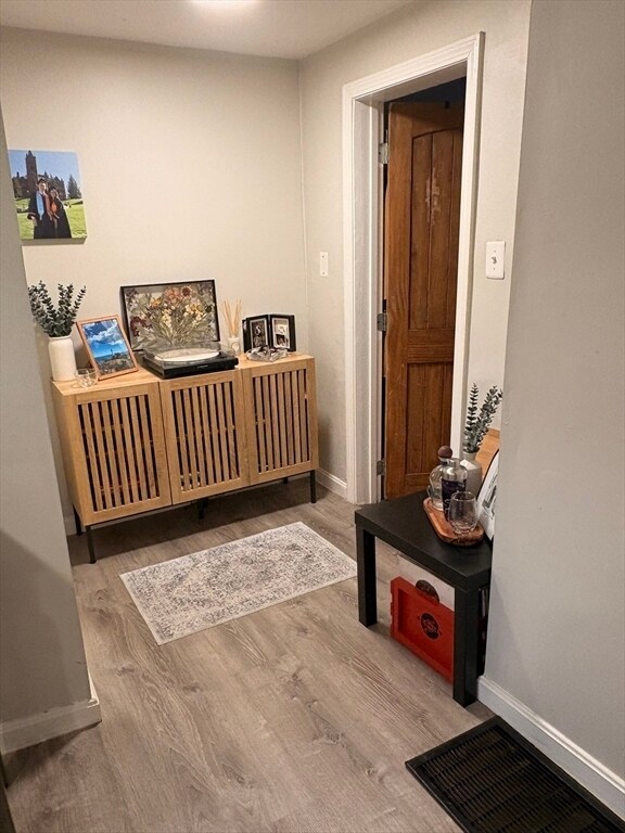 Building Photo - 254 Hurley St