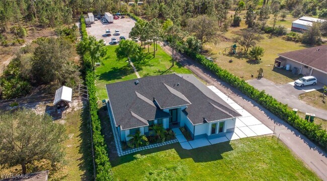 Building Photo - 2406 37th Ave NE