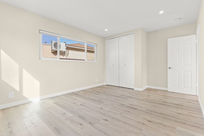 Building Photo - 6535 Ben Ave