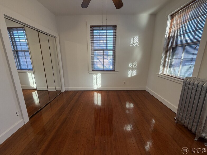 Building Photo - 9 Braemore Rd