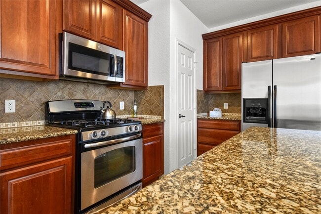 Building Photo - 55 E Montfair Blvd