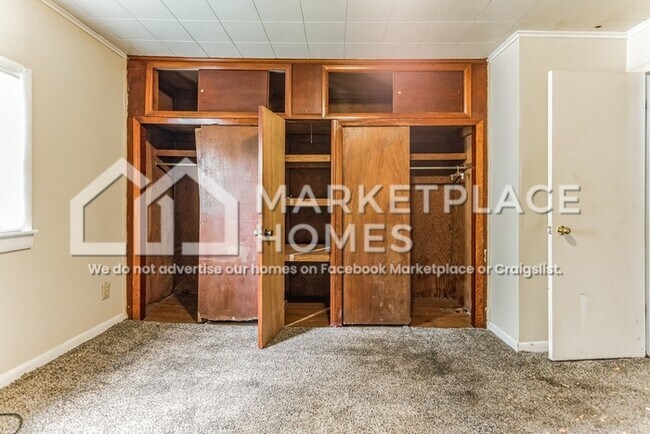 Building Photo - 1445 5th Ave