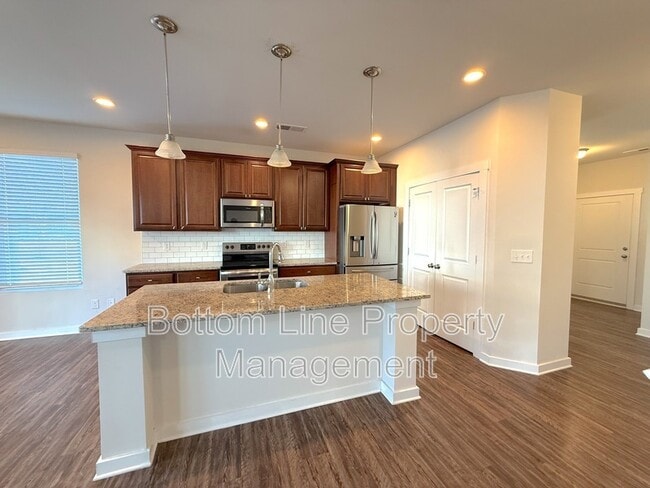 Building Photo - 706 Anglin Forest Way