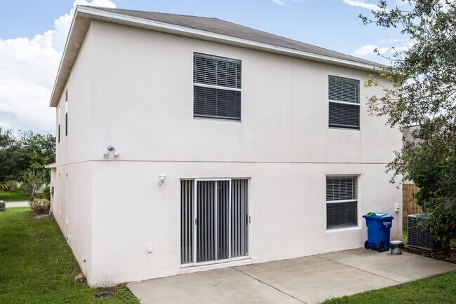 Building Photo - 2712 Whispering Trails Dr