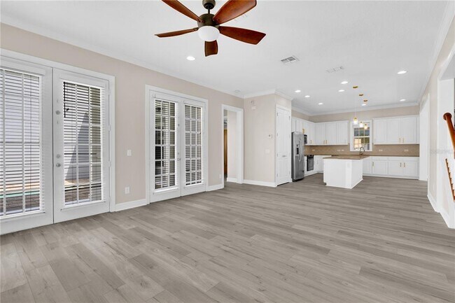 Building Photo - 1222 Roycroft Ave