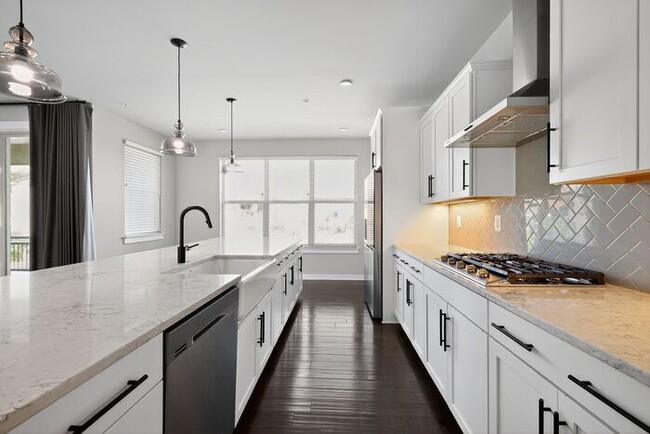 Building Photo - 5510 Woodyard Rd