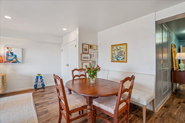 Building Photo - Large 1BR/1BA with Natural Light & Modern Finishes in Cleveland Park