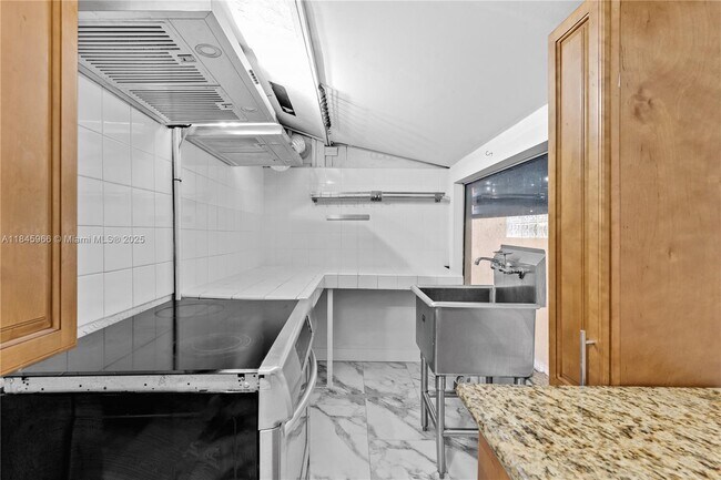 Building Photo - 13847 SW 157th Terrace