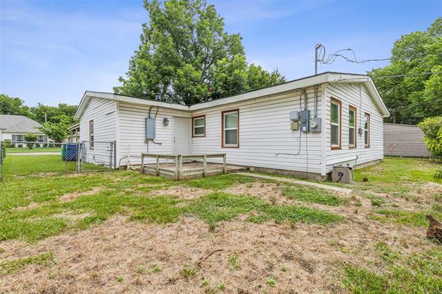 Building Photo - 5805 Tracyne Dr