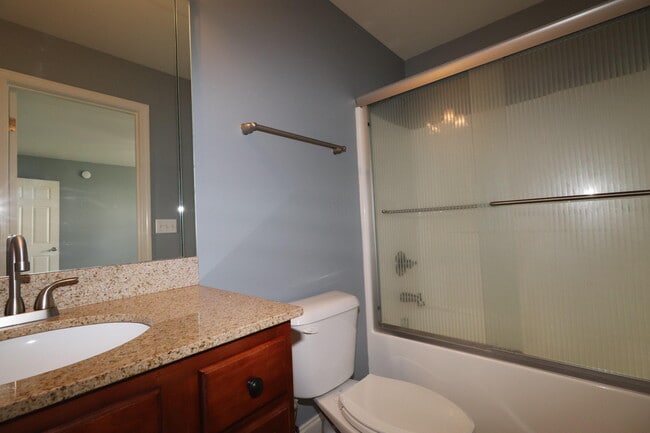 Building Photo - 417 Courchelle Dr