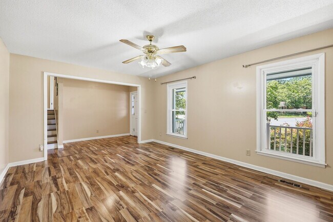 Building Photo - 5914 Ormskirk Dr
