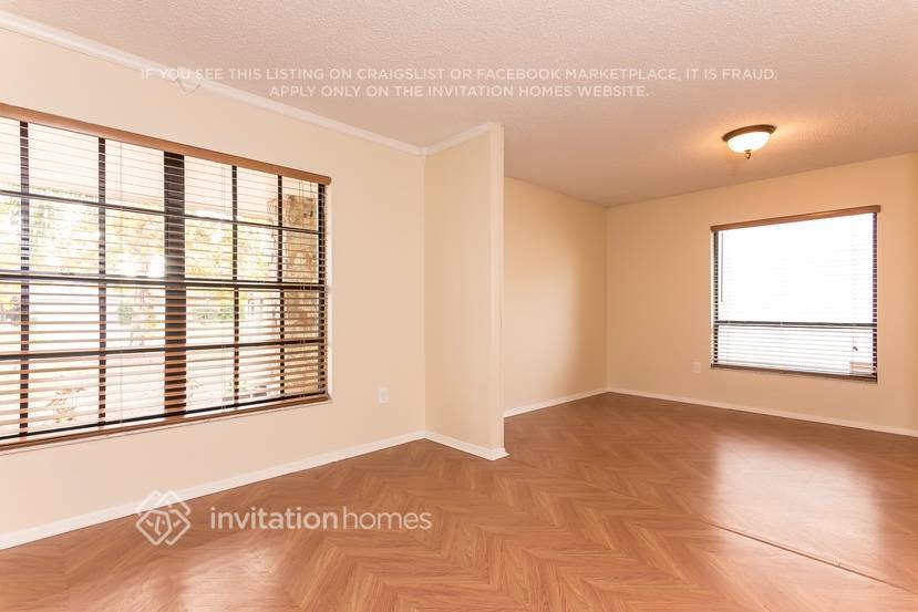 Building Photo - 1903 Firethorn Ct