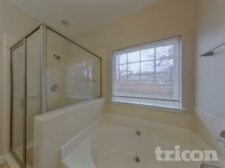 Building Photo - 8530 Delamere Ln