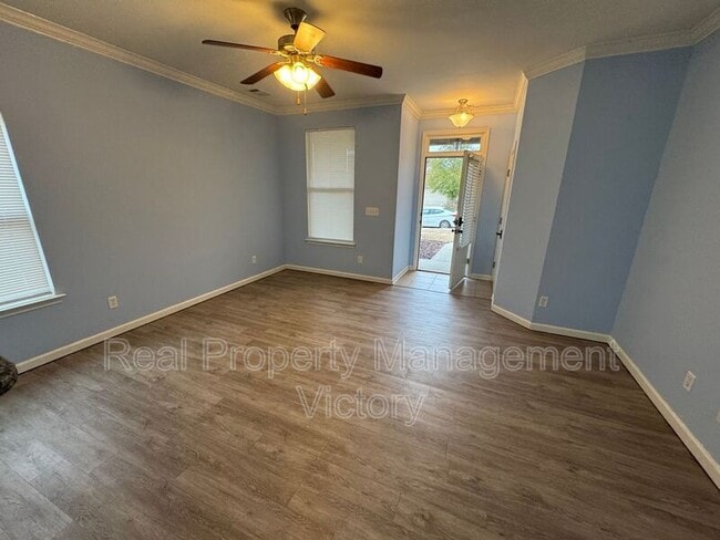 Building Photo - 2004 Kensington Ct