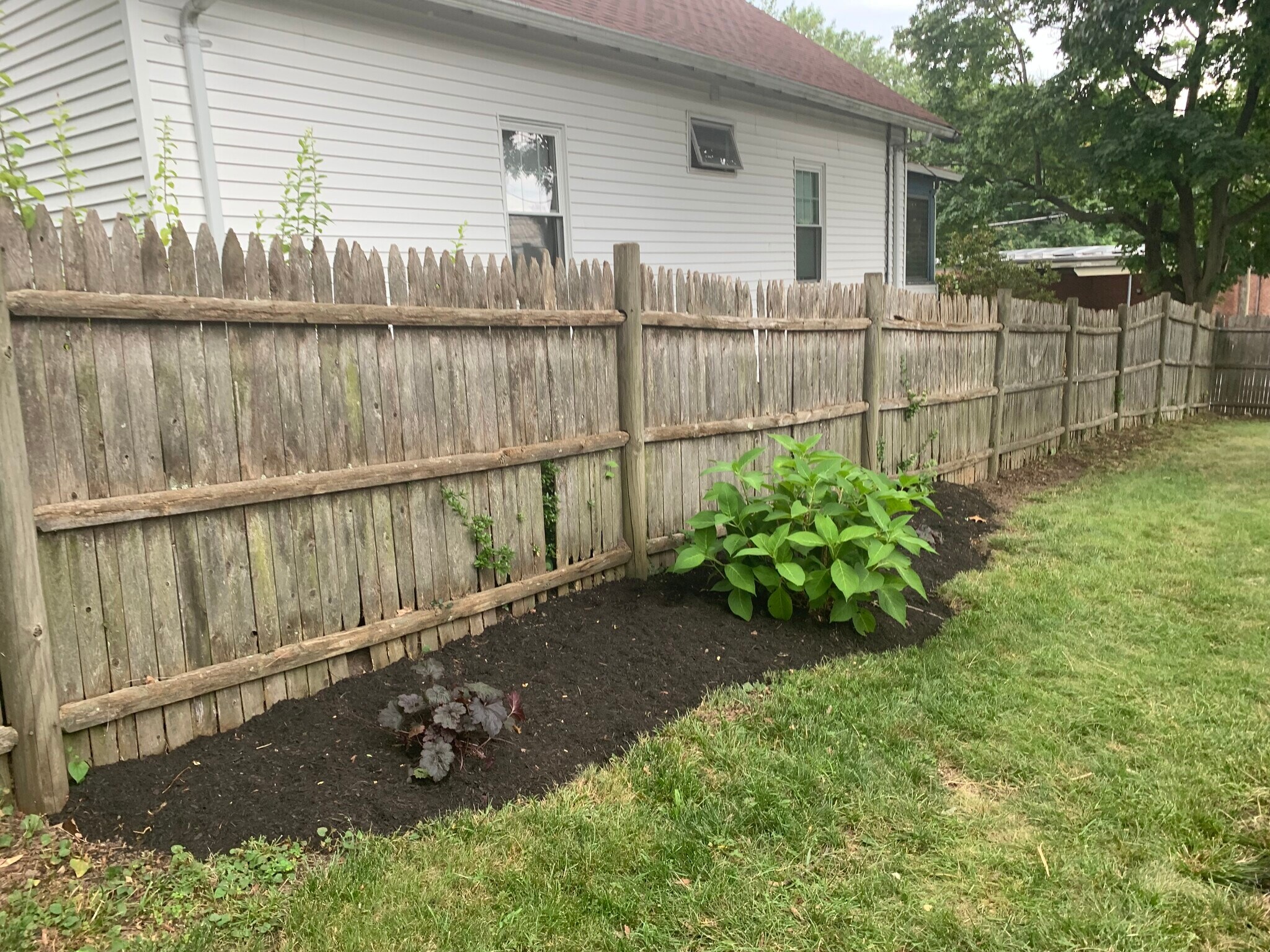 Building Photo - 11 Bridge St