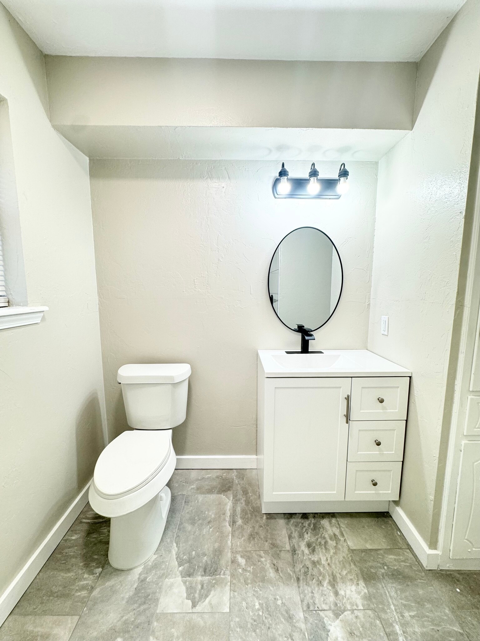 Building Photo - 1321 Beechwood Dr