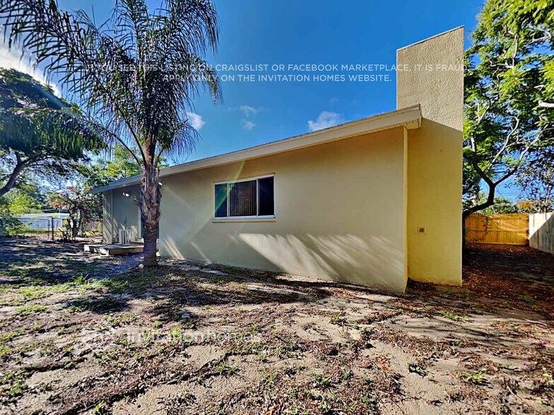 Building Photo - 623 Palm Ave