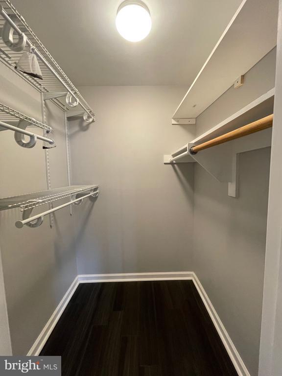 Building Photo - 3245 Rio Dr