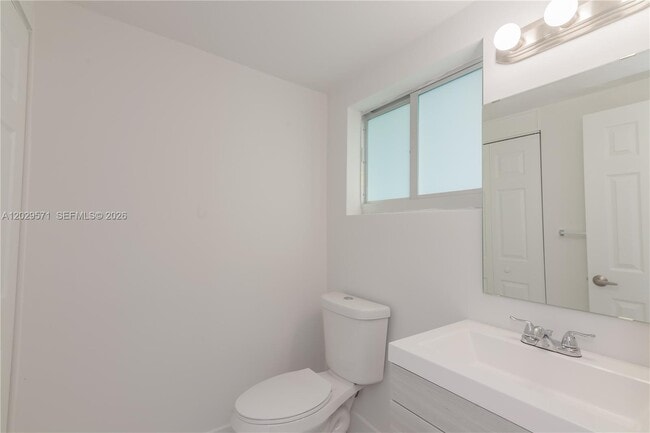 Building Photo - 3755 NE 167th St