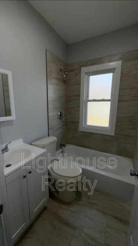 Building Photo - 4216 Jefferson St