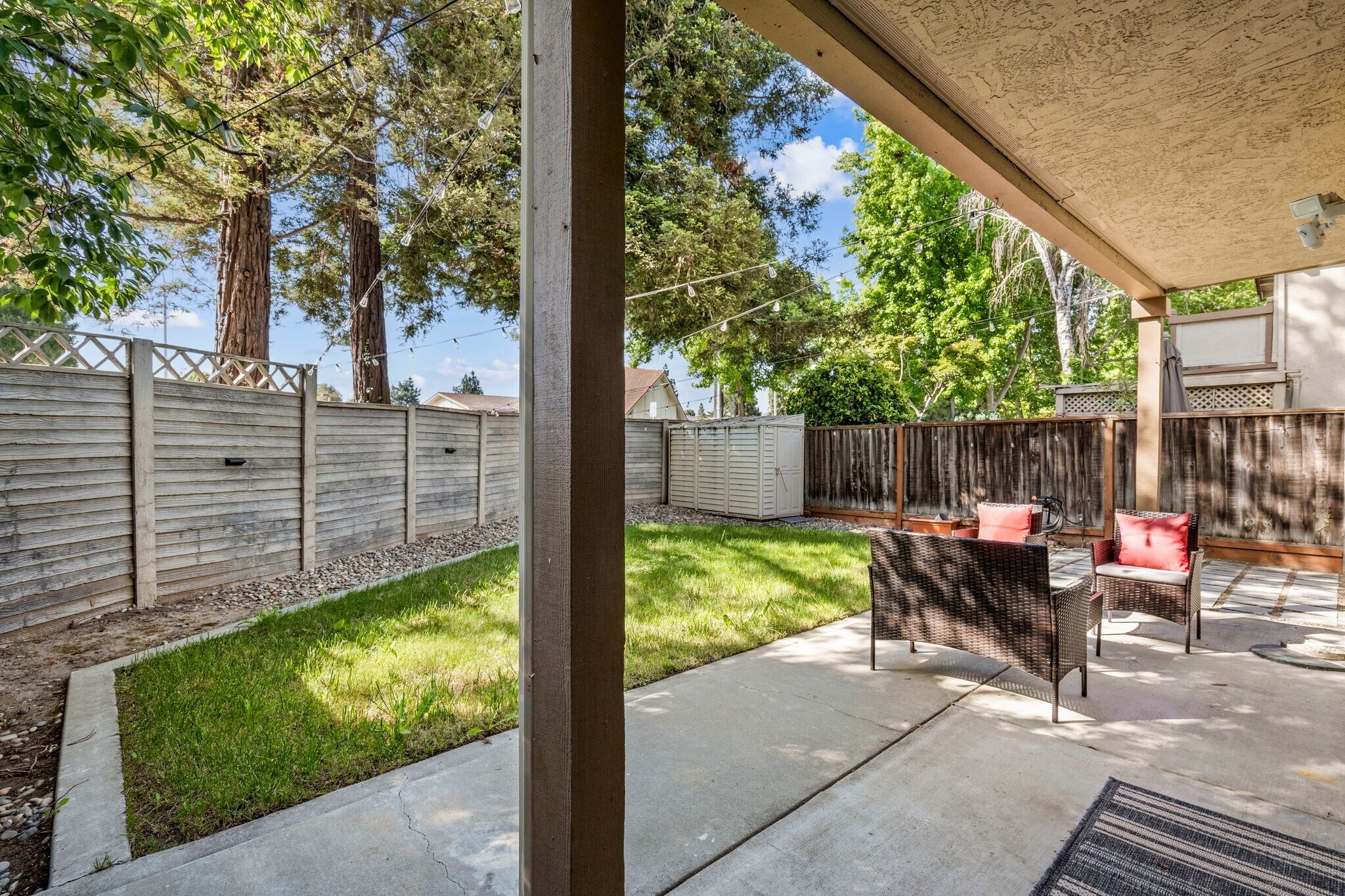 Building Photo - 874 Cherry Glen Cir