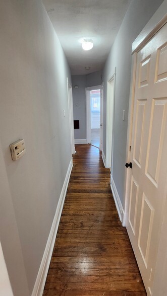 Building Photo - 5842 Goener Ave