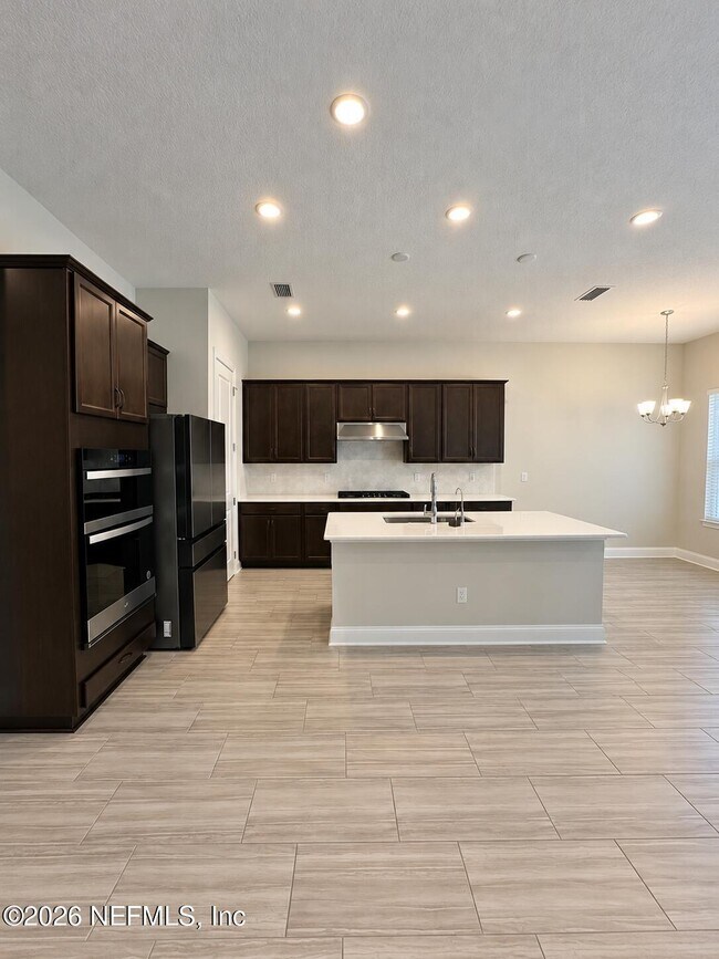 Building Photo - 412 Dalton Ml Dr