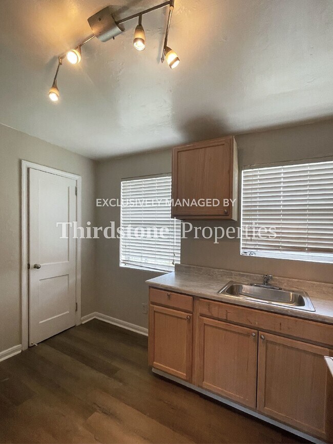 Building Photo - 3159 Belden St