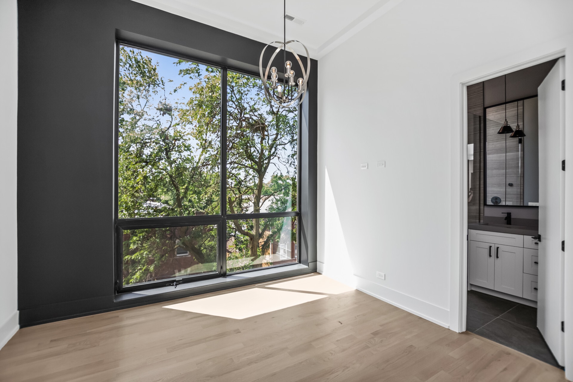 Building Photo - 6556 S Minerva Ave