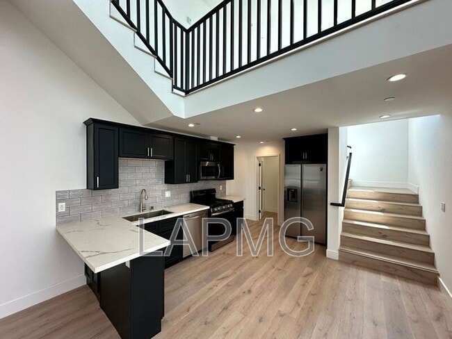 Building Photo - 3414 London St