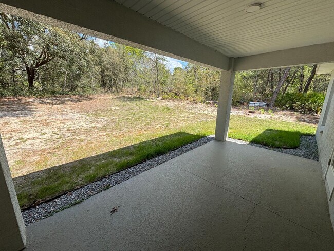 Building Photo - Great 4/2 in Citrus Springs