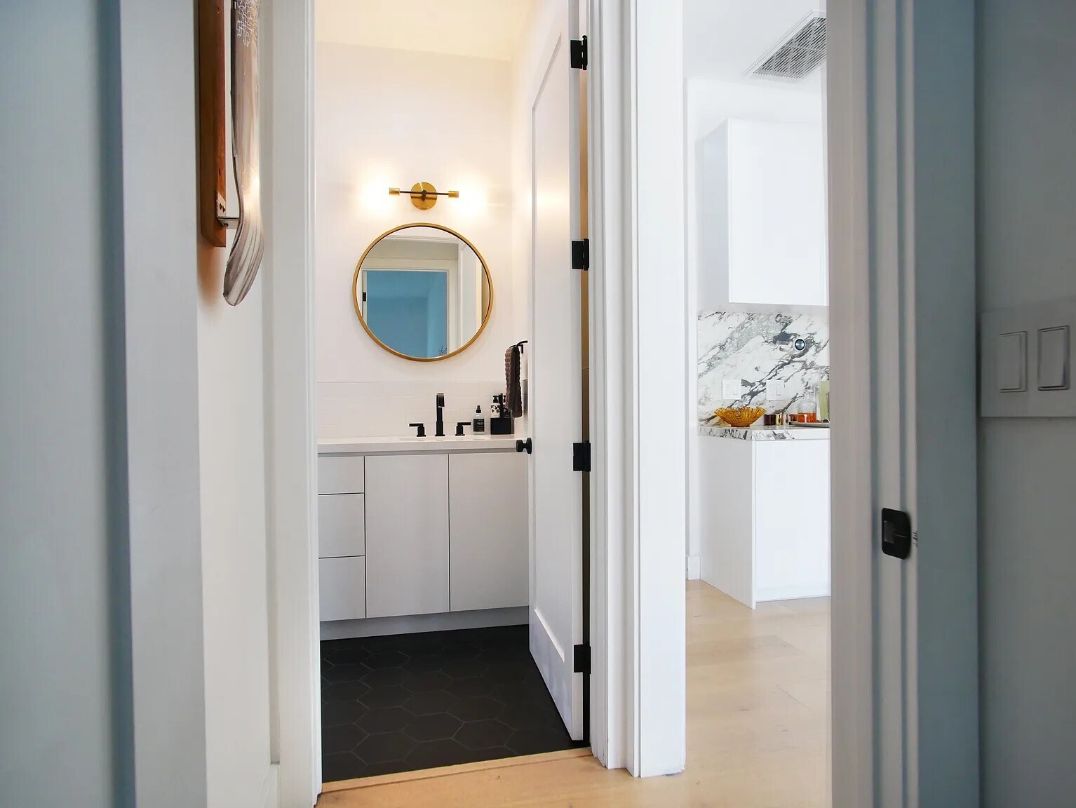 Building Photo - 3744 Somerset Dr