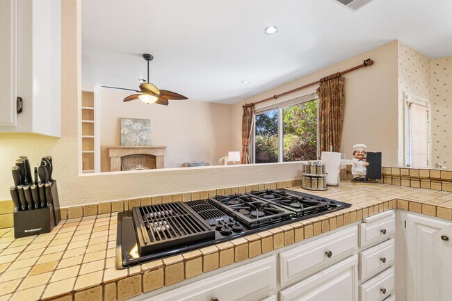 Building Photo - 72056 Palm Haven Dr