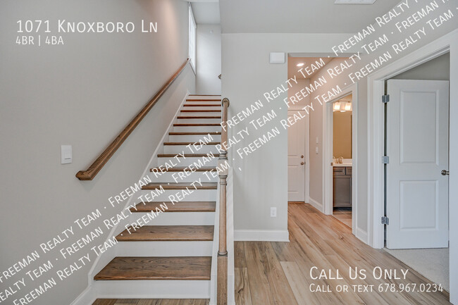 Building Photo - 1071 Knoxboro Ln