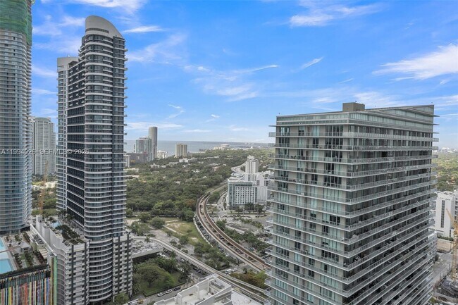 Building Photo - 1100 S Miami Ave