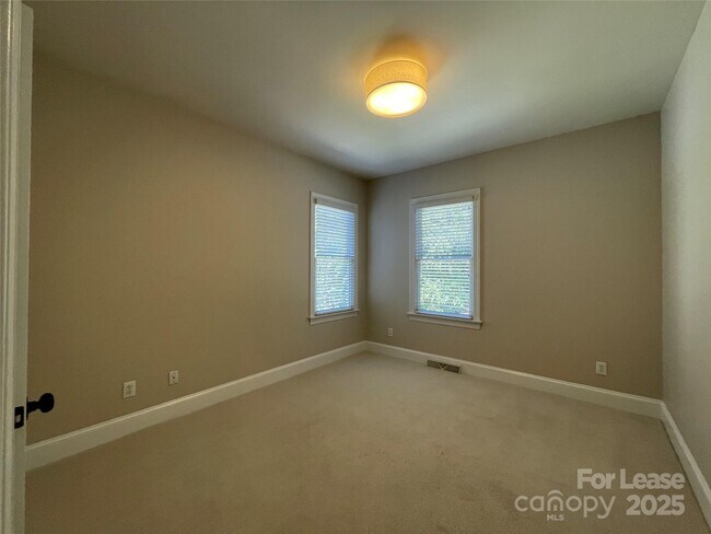 Building Photo - 2617 Greyabby Ct