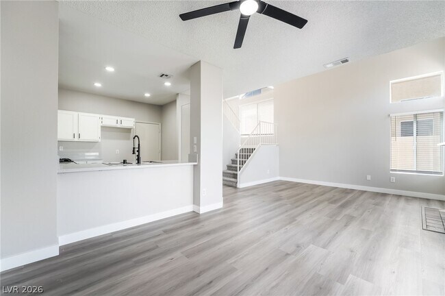 Building Photo - 1656 Cloister Ave