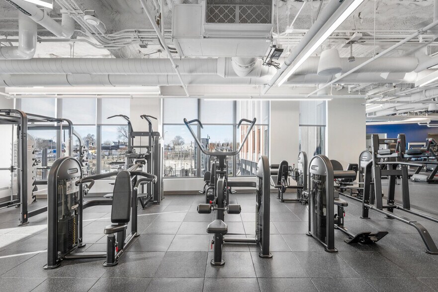 Building Photo - 270 Harvard St