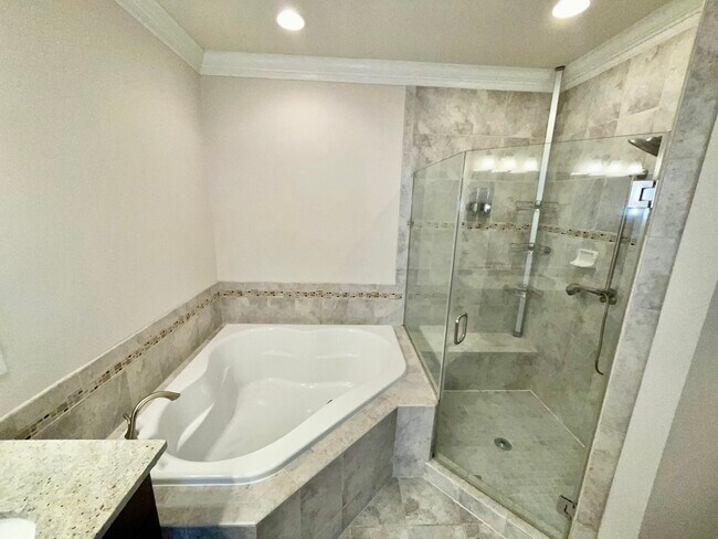 Building Photo - 619 Sprintsail Way