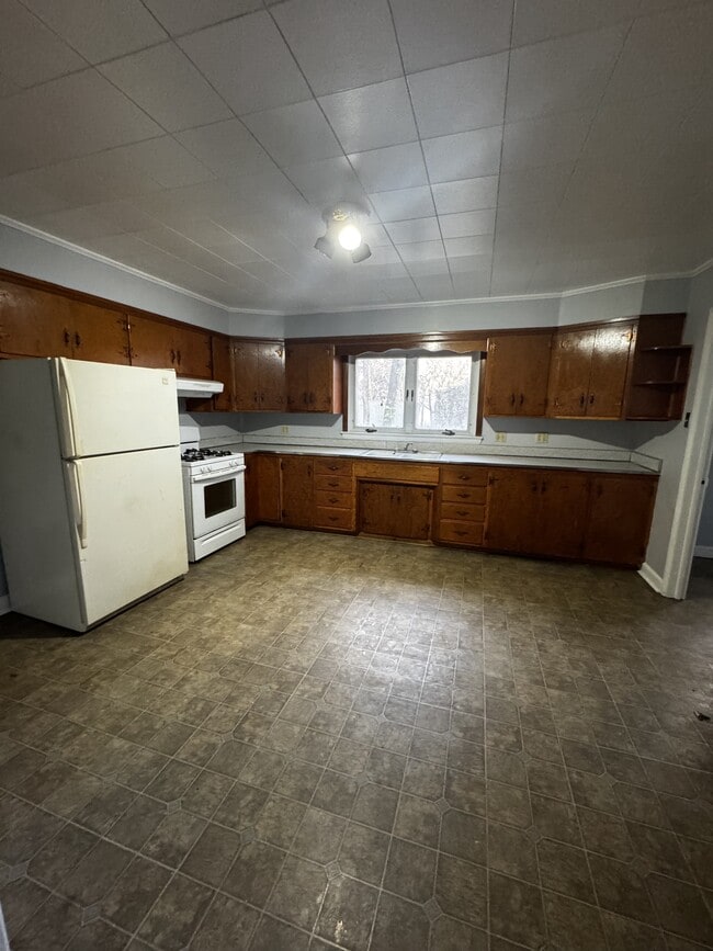 Building Photo - 317 Porter Ave