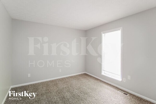 Building Photo - 5695 Sugar Creek Ct