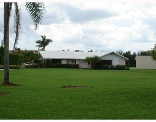 Building Photo - 6852 Skyline Dr