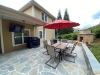 Building Photo - West AVL  - Good Things Come in Twos!  Rea...