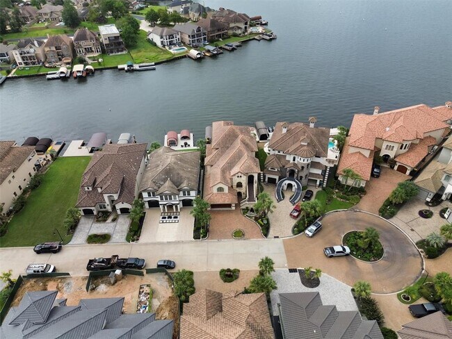 Building Photo - 12375 Tramonto Dr