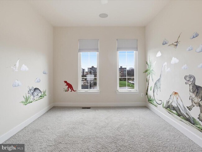 Building Photo - 20305 Savin Hill Dr