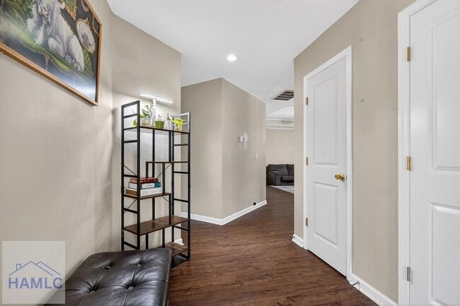 Building Photo - 31 Idus Ln
