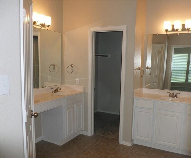 Building Photo - 2936 Landing Edge Ln